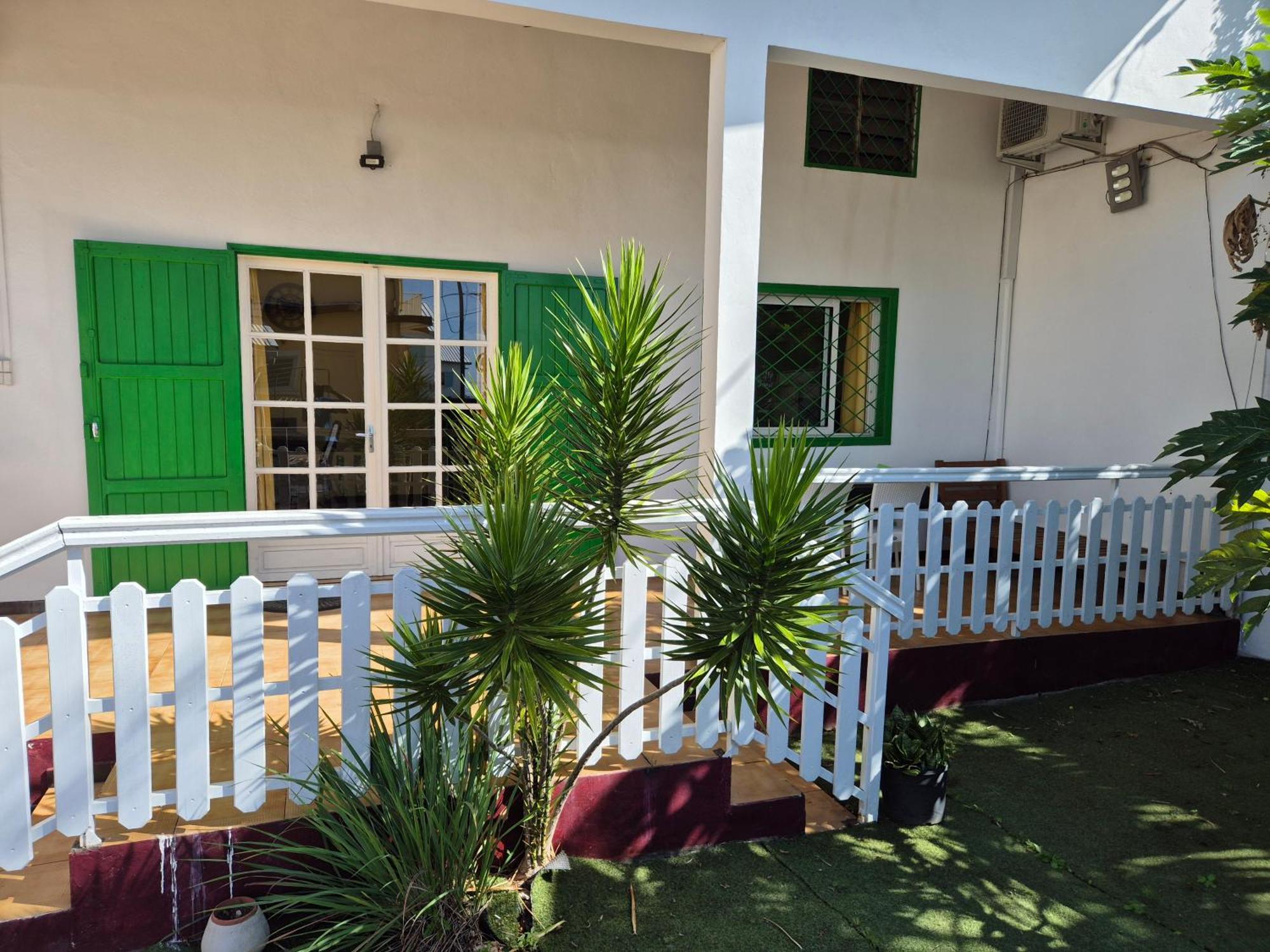 Villa Ou Appartement A Saint-Andre Reunion Екстериор снимка